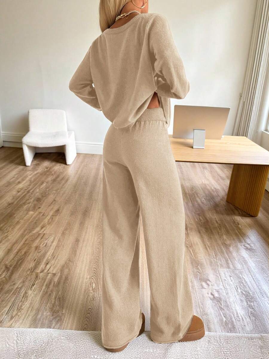 Traje de Punto con Cuello Asimétrico