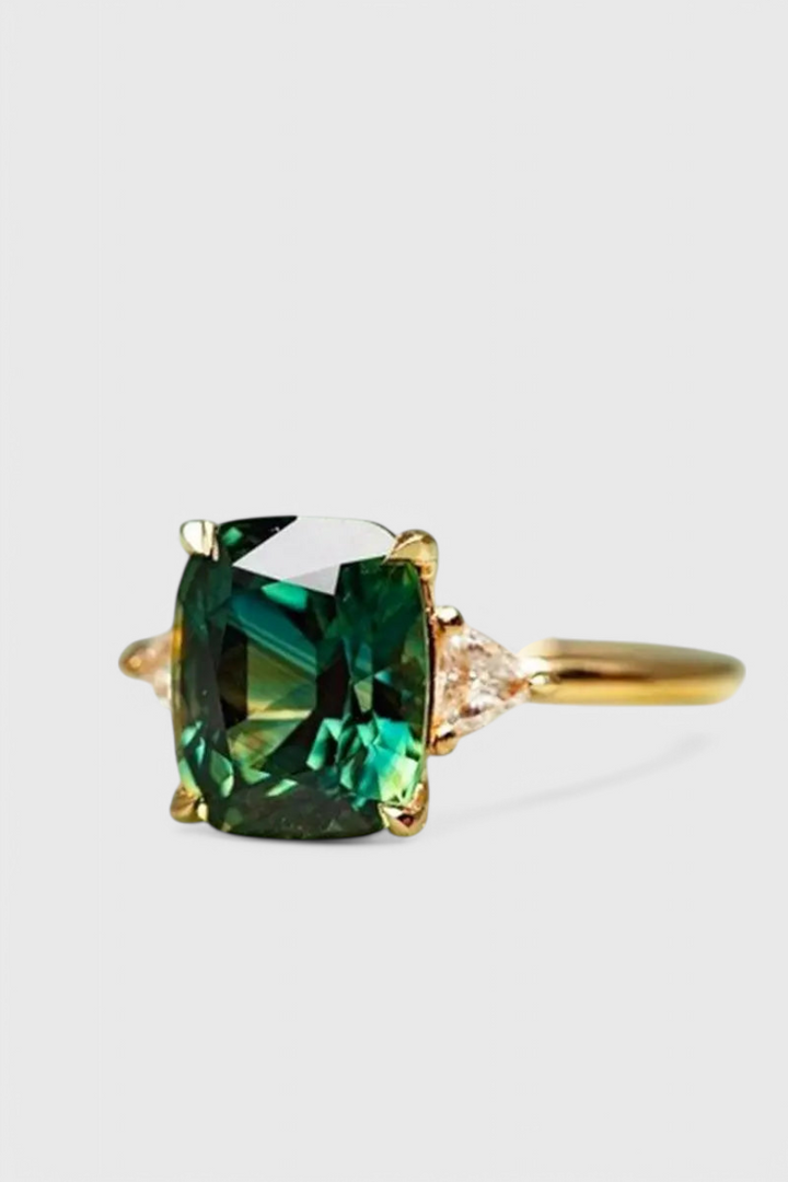 Anillo Esmeralda Dorado
