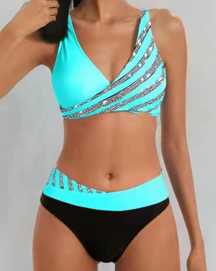 Bikini Mona