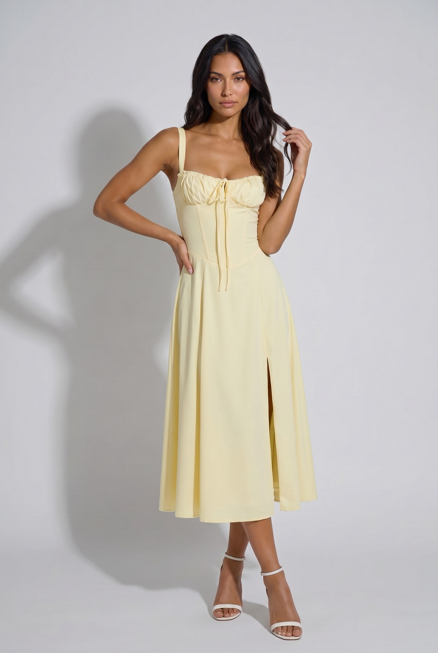 Pose Light Yellow